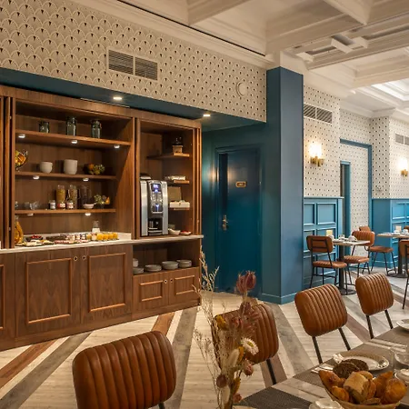 Le Bristol Hotel 4*