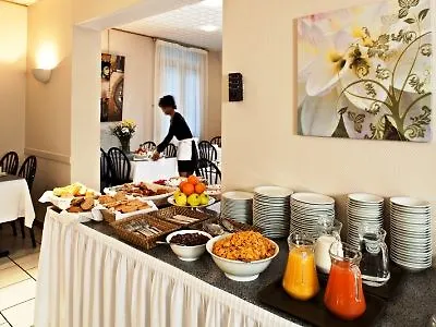 Le Bristol Hotell