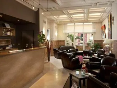 Le Bristol Hotel 4*